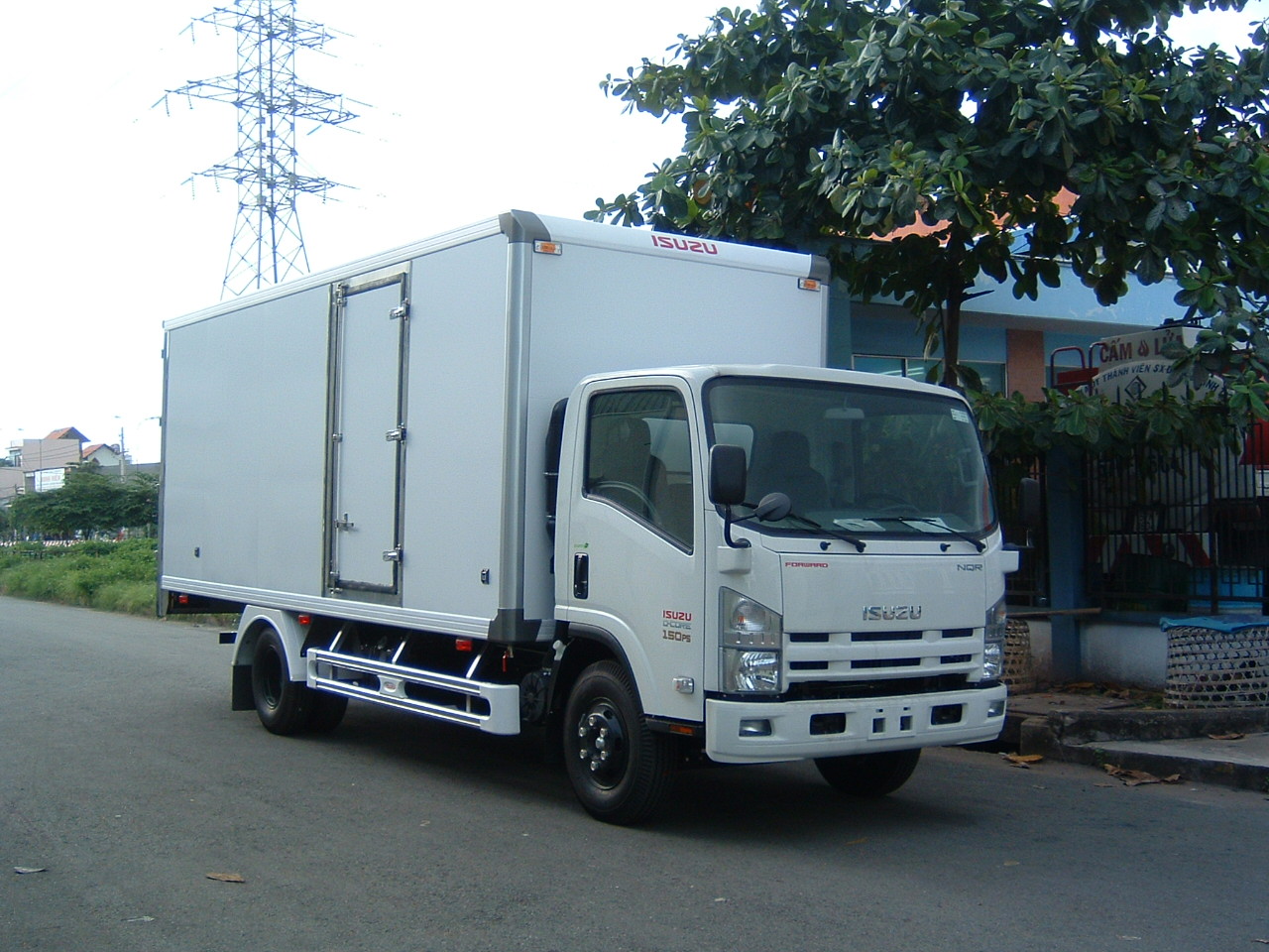 Giá xe tải Isuzu 5 tấn